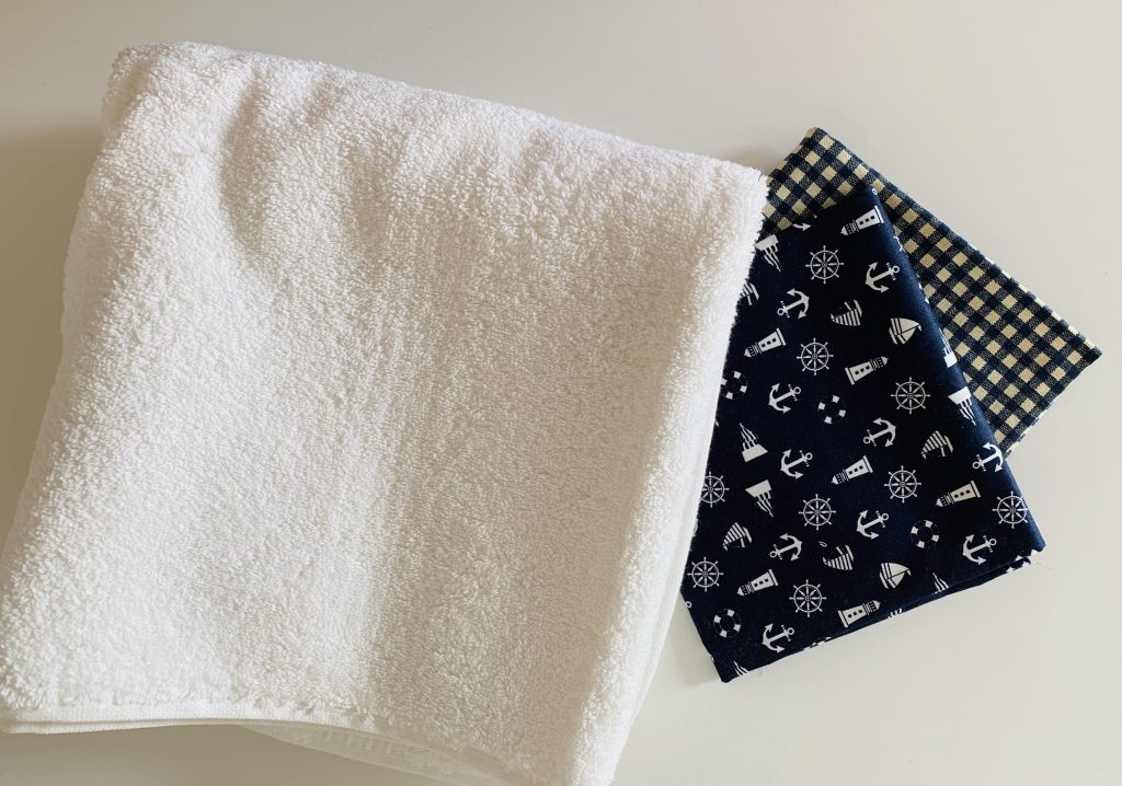 Crafty Sewing Sew Towel and cotton fabric for how to make reusable kitchen roll.