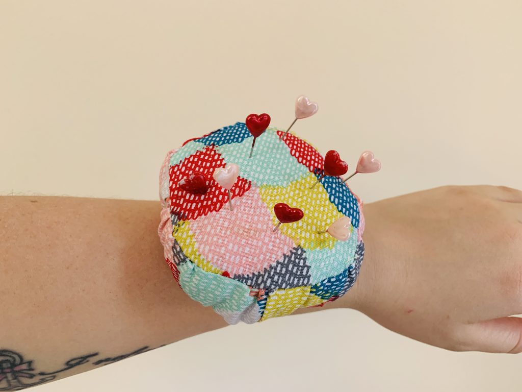 how to make a wrist pin cushion crafty sewing sew