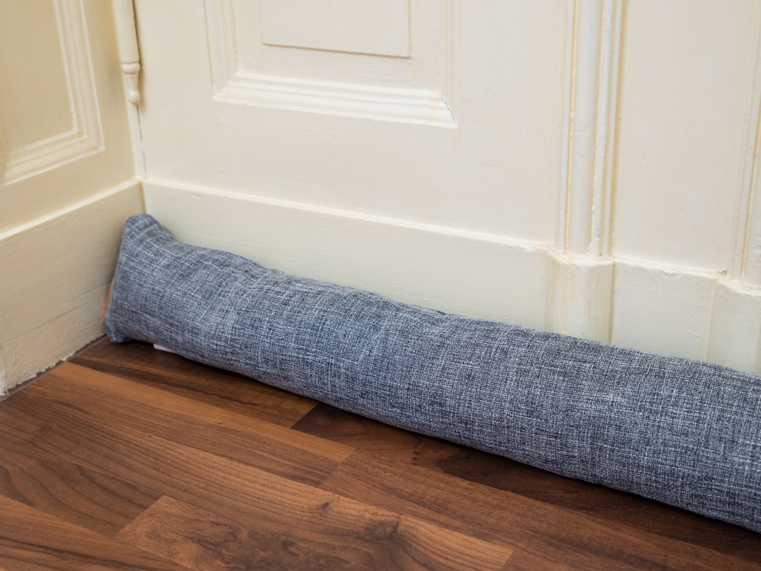 13 Best Stuffing For Draught Excluders (2023)